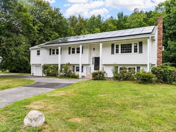 14 Olde Berry Road, Andover, MA 01810