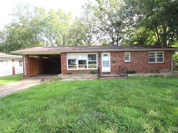 408 7th Street , Farmington, MO 63640