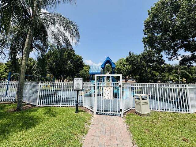 5201 Sancerre Circle, Lake Worth, FL 33463 Photo