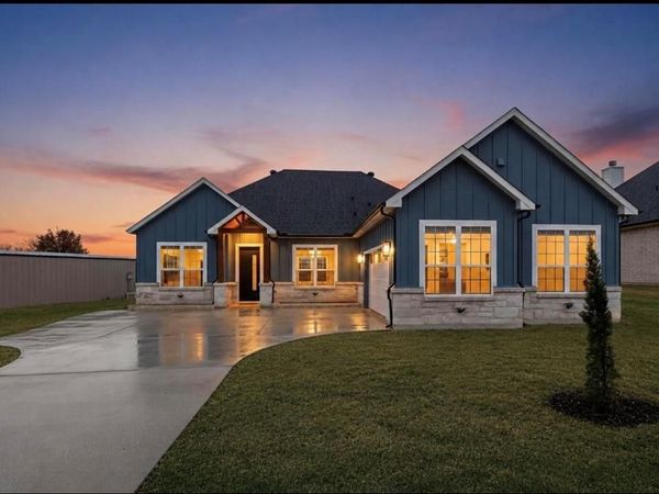 339 Cross Tie Ranch Road , Trinidad, TX 75163