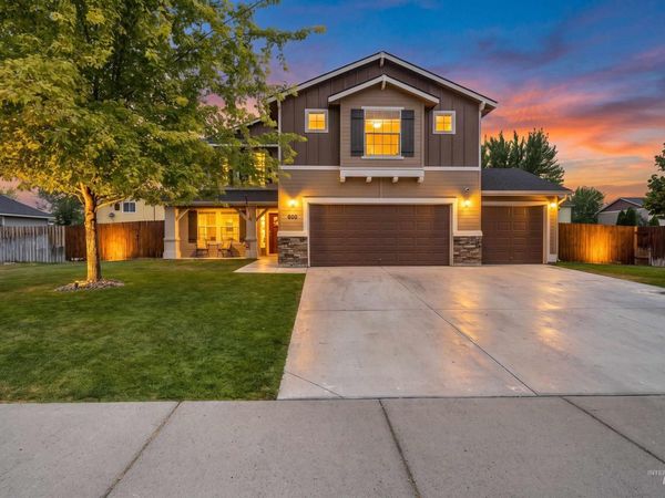660 SW Nugget Street, Mountain Home, ID 83647