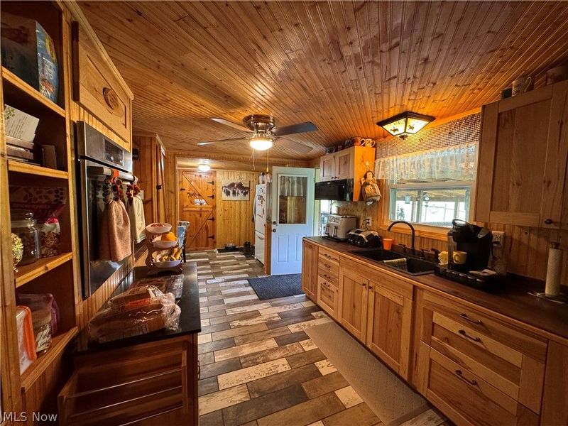 7054 Scio Road SW, Carrollton, OH 44615 Photo 7