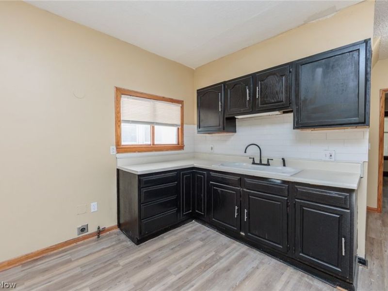 2026 W 89th Street, Cleveland, OH 44102 Photo 5