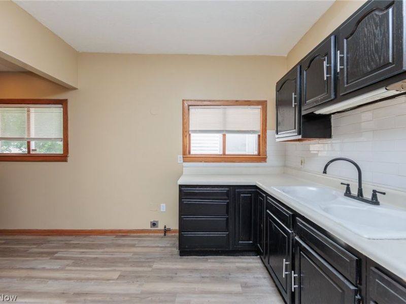 2026 W 89th Street, Cleveland, OH 44102 Photo 6