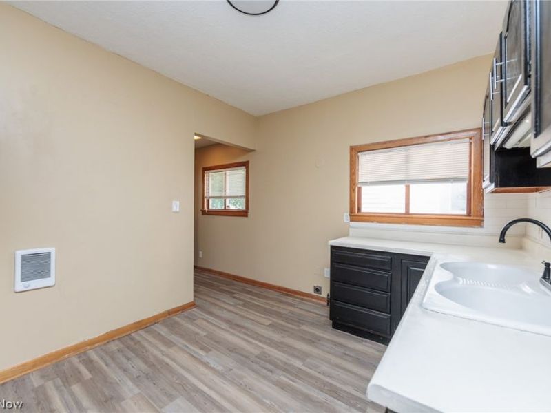 2026 W 89th Street, Cleveland, OH 44102 Photo 8