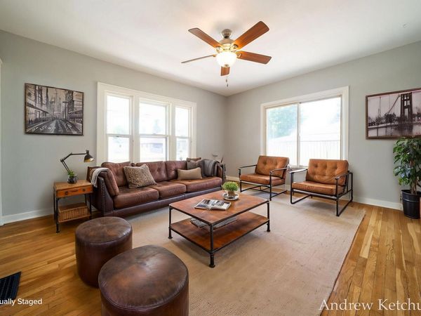 2402 Lamar Avenue SW, Wyoming, MI 49519