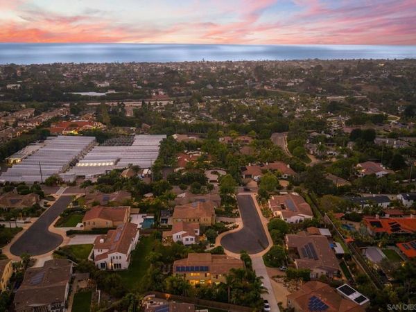 817 Dolphin, Encinitas, CA 92024