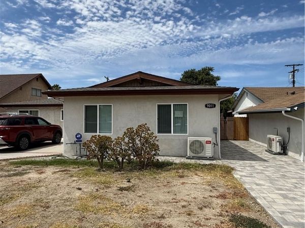 9011 Oneida, Sun Valley, CA 91352