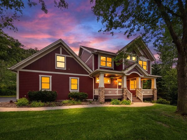 317 Meadow Ridge Court , Hudson, WI 54016