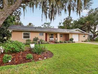 37414 TURNER DRIVE , UMATILLA, FL 32784