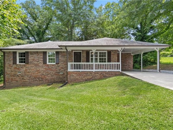 309 W Franklin Street , Toccoa, GA 30577