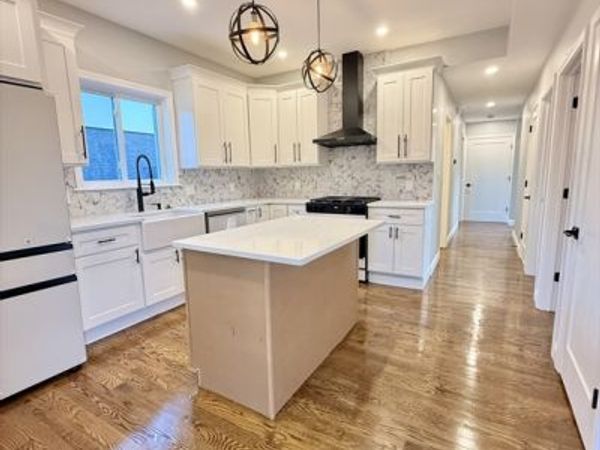 60-62 Wellsmere Road, Unit 3, Boston, MA 02131