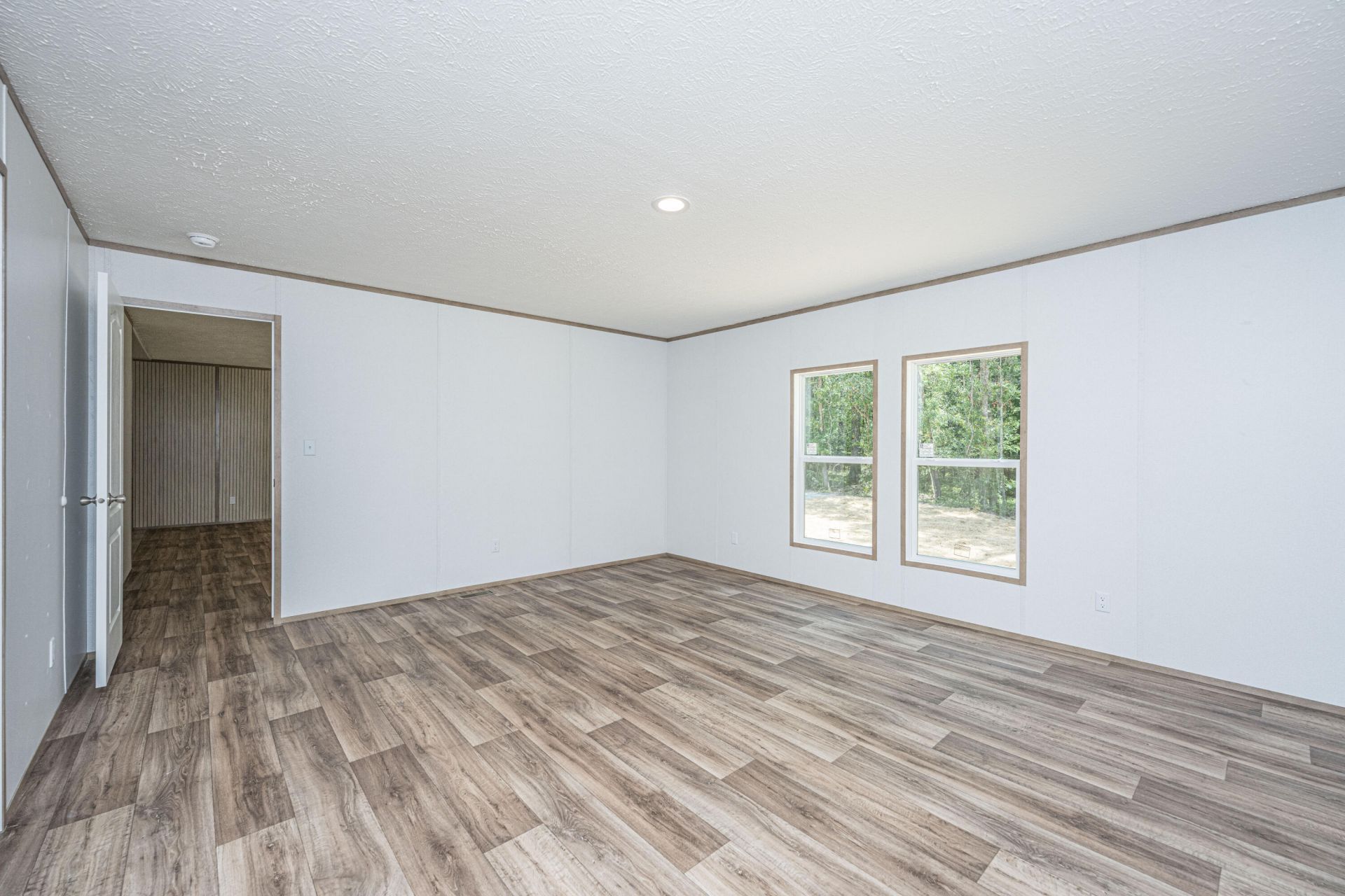 308 Bedford Road Photo 19