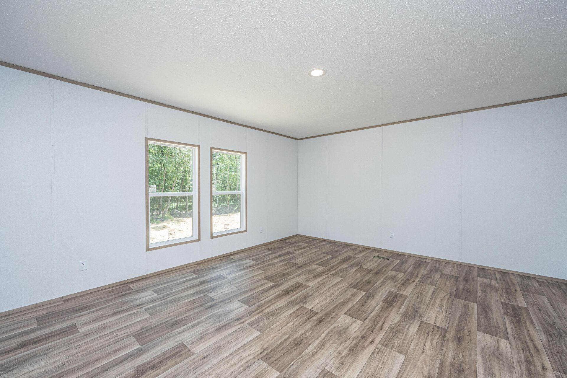 308 Bedford Road Photo 27