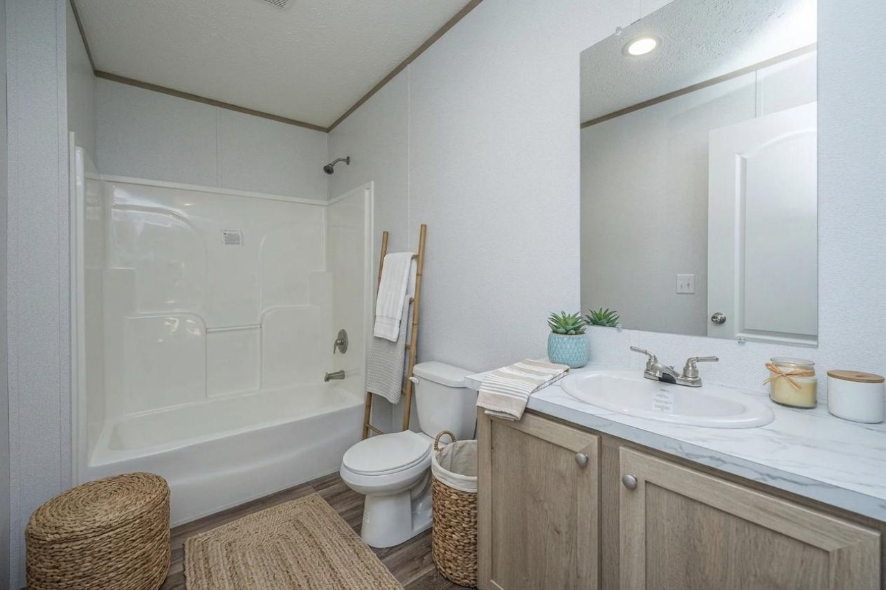308 Bedford Road Photo 49