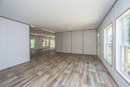 308 Bedford Road photo 4