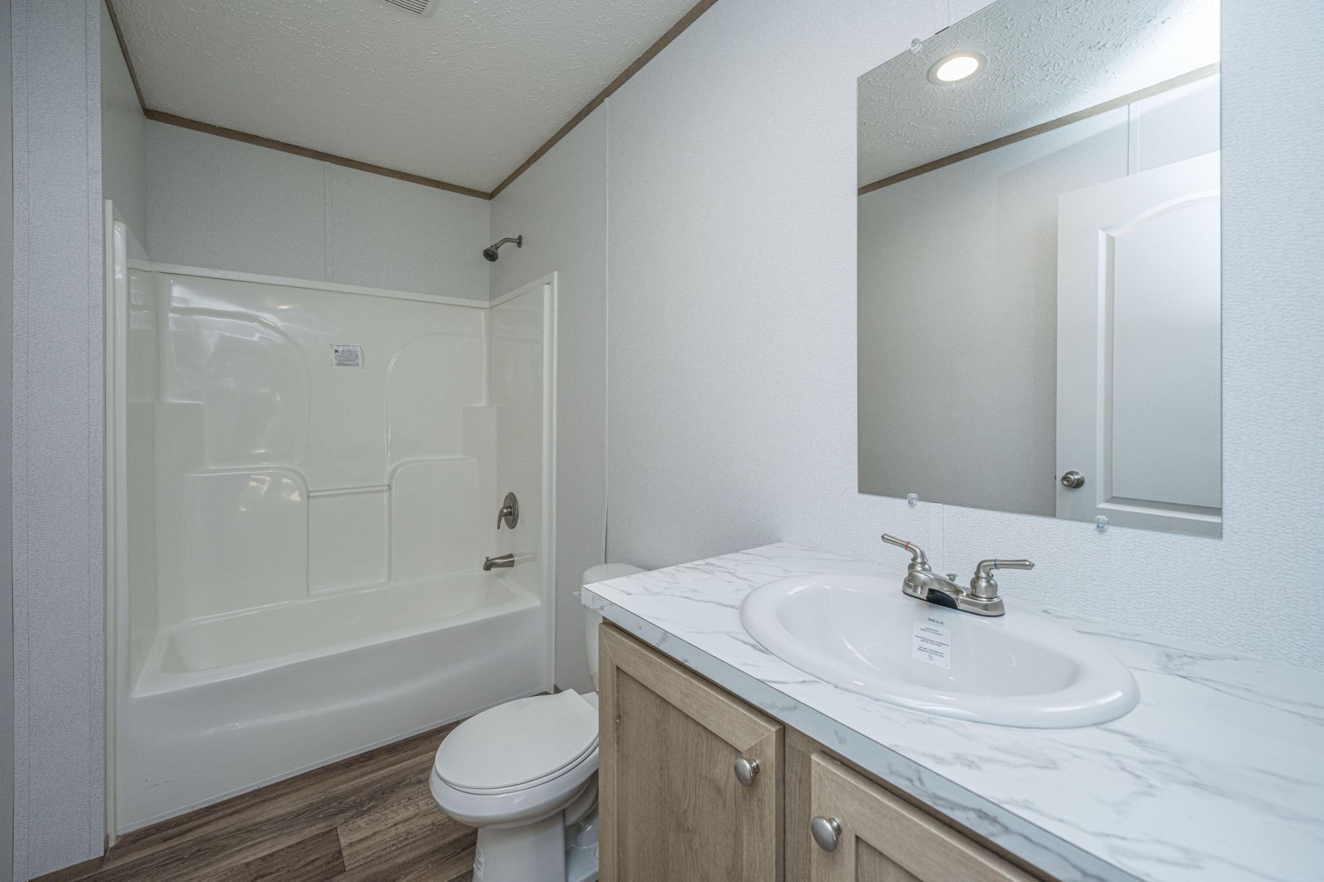 308 Bedford Road Photo 50