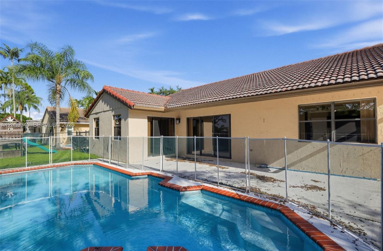 15600 Gauntlet Hall Mnr, Davie, FL 33331 Photo