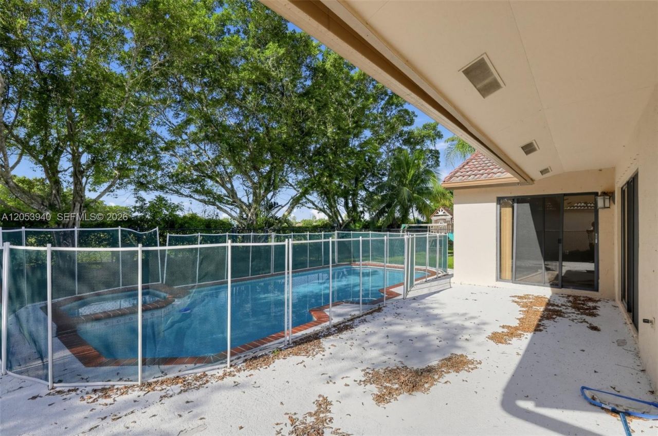 15600 Gauntlet Hall Mnr, Davie, FL 33331 Photo