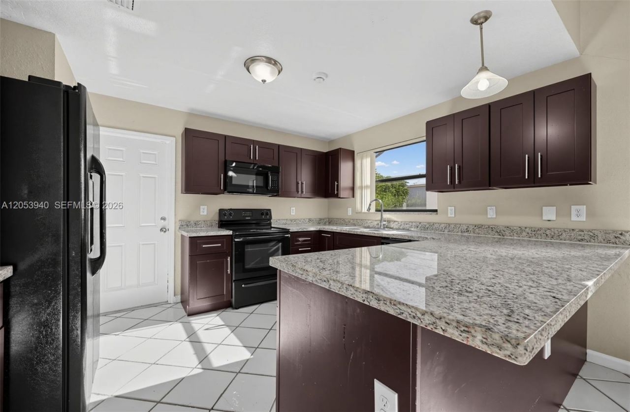 15600 Gauntlet Hall Mnr, Davie, FL 33331 Photo