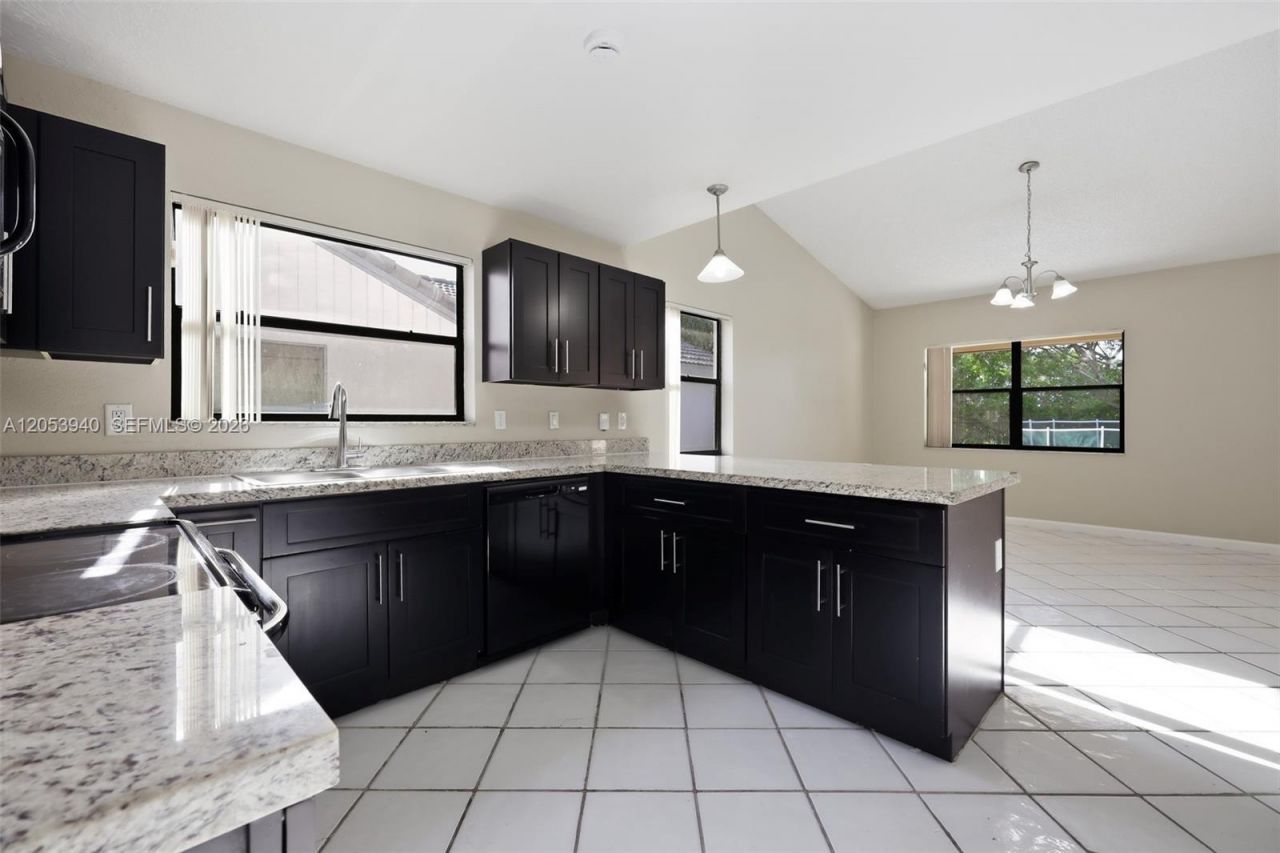 15600 Gauntlet Hall Mnr, Davie, FL 33331 Photo