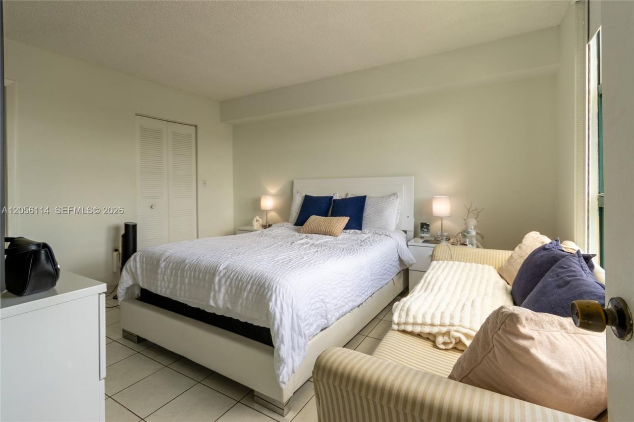 2055 SW 122nd Ave, Unit 406, Miami, FL 33175 Photo