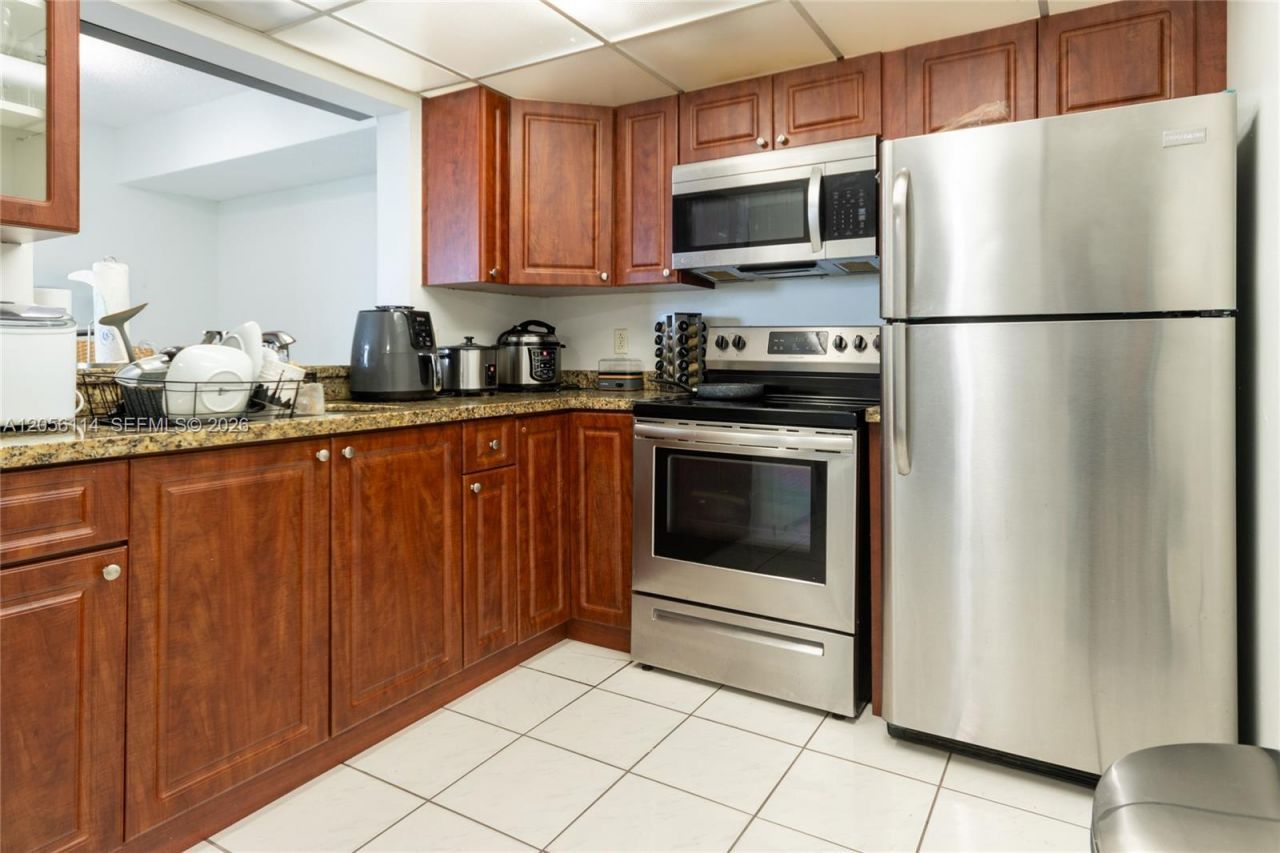 2055 SW 122nd Ave, Unit 406, Miami, FL 33175 Photo