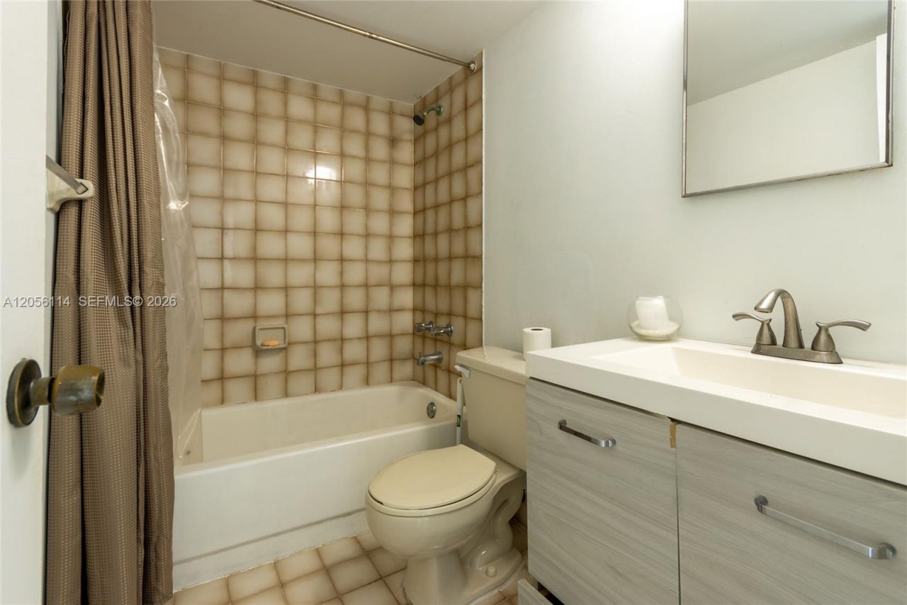 2055 SW 122nd Ave, Unit 406, Miami, FL 33175 Photo