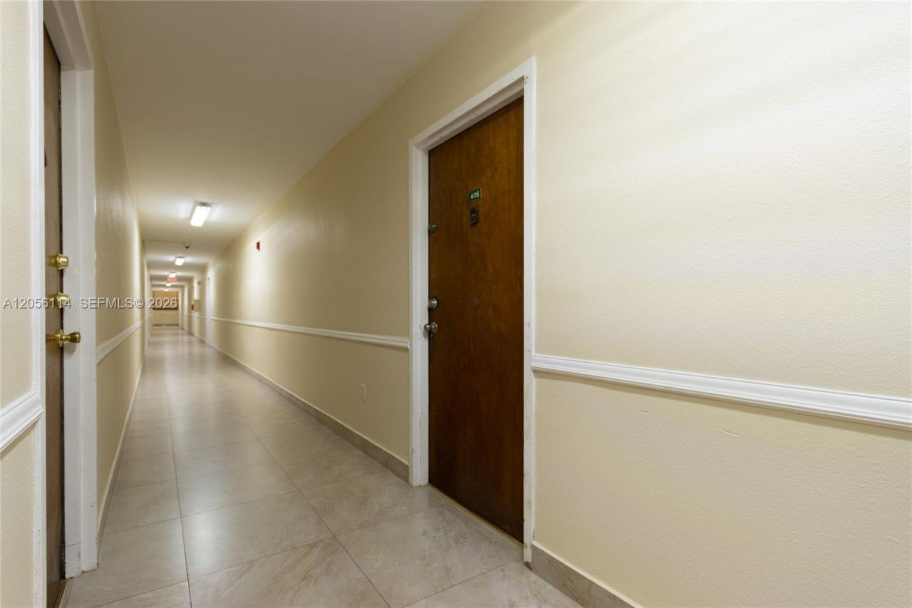 2055 SW 122nd Ave, Unit 406, Miami, FL 33175 Photo