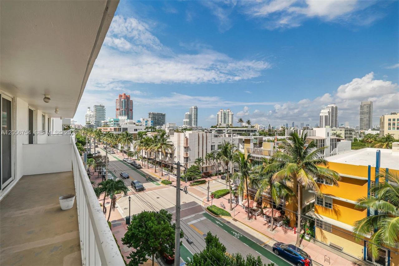401 Ocean Dr , Unit 602, Miami Beach, FL 33139 Photo