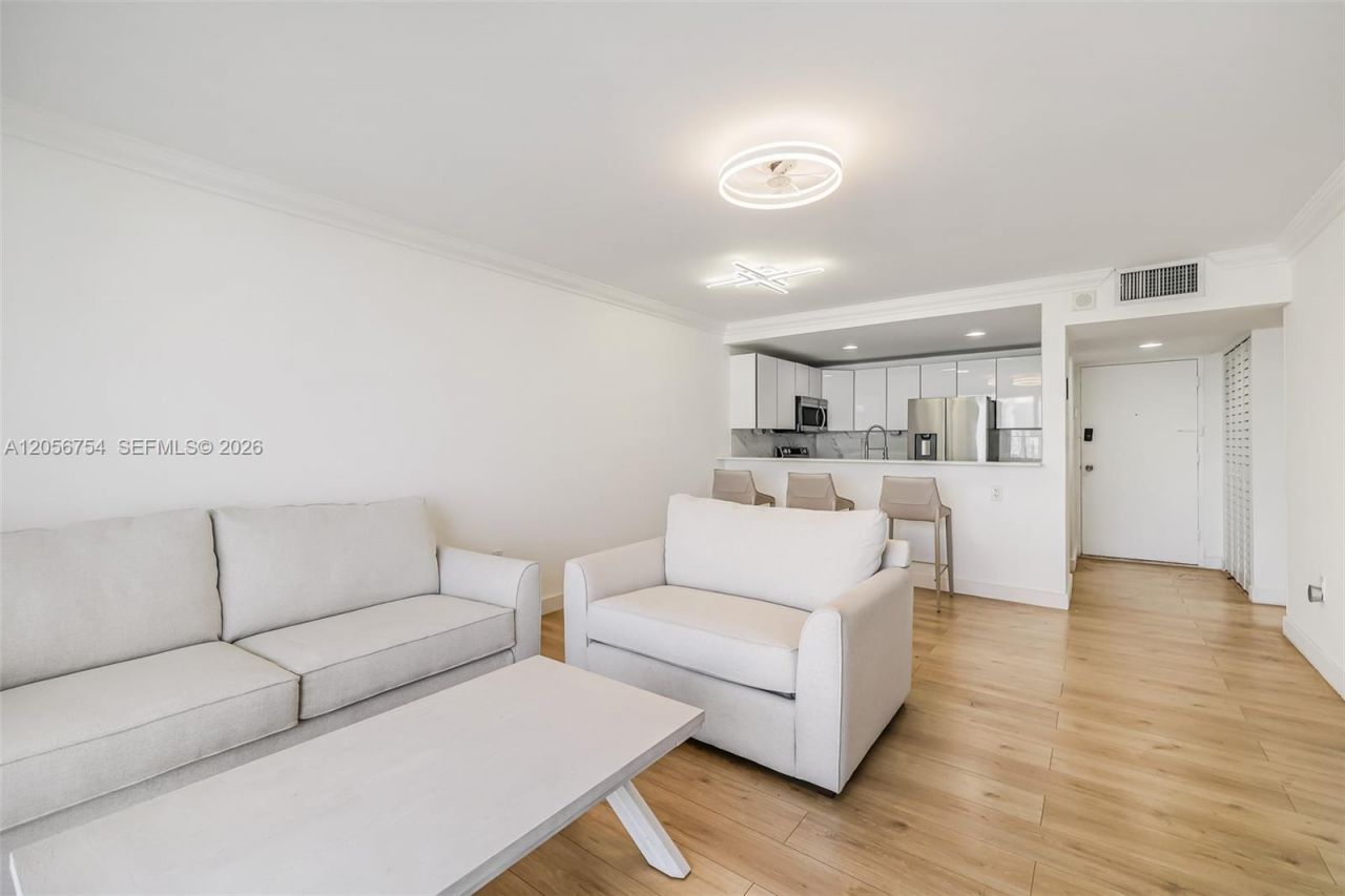 401 Ocean Dr , Unit 602, Miami Beach, FL 33139 Photo