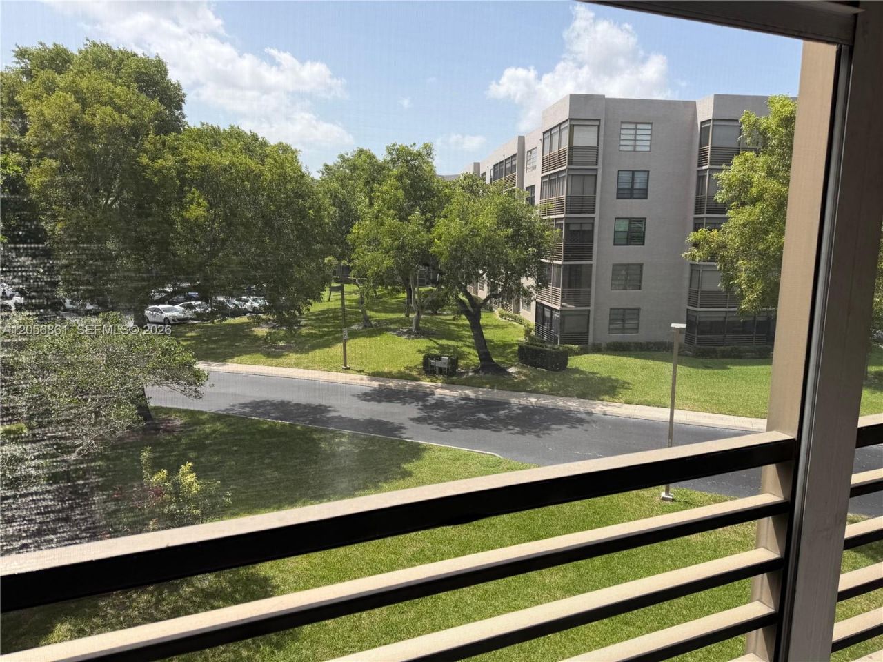 1000 Colony Point Cir , Unit 308, Pembroke Pines, FL 33026 Photo