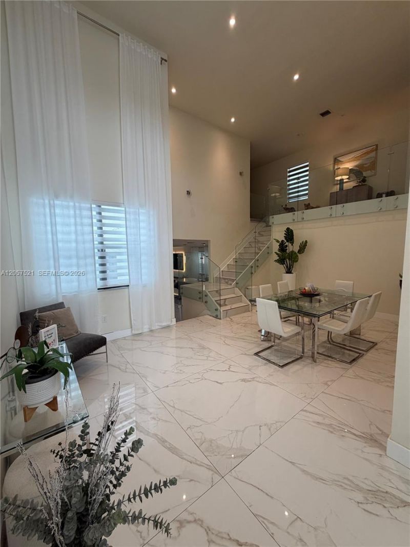 10218 NW 76th Ter , Doral, FL 33178 Photo