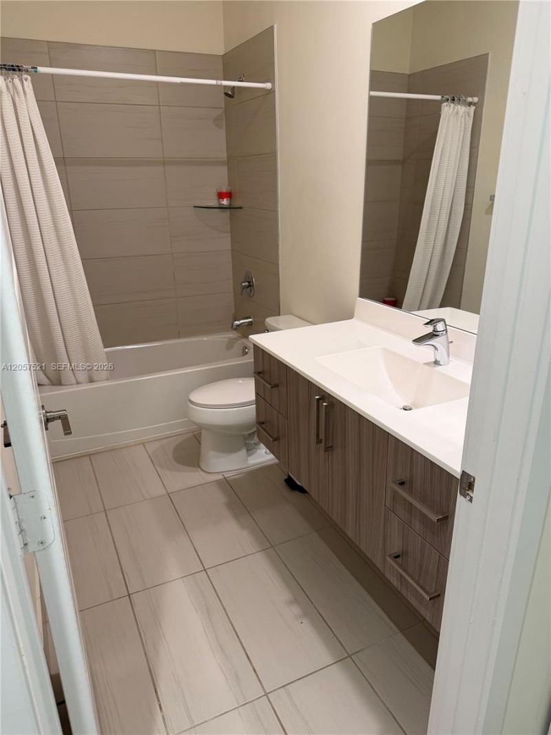 10218 NW 76th Ter , Doral, FL 33178 Photo