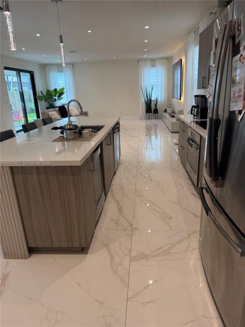 10218 NW 76th Ter , Doral, FL 33178 Photo