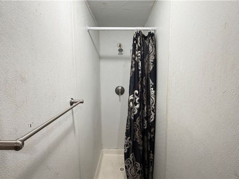 7425 Harvard Avenue, Cleveland, OH 44105 Photo 11