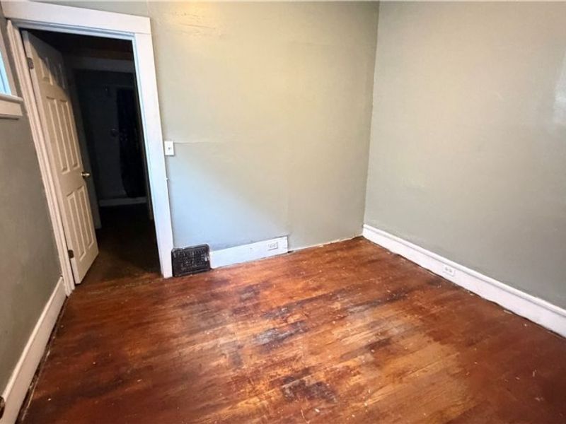 7425 Harvard Avenue, Cleveland, OH 44105 Photo 14