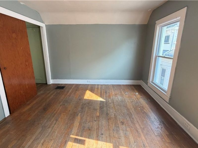 7425 Harvard Avenue, Cleveland, OH 44105 Photo 15