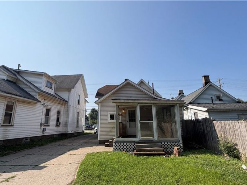 7425 Harvard Avenue, Cleveland, OH 44105 Photo 19