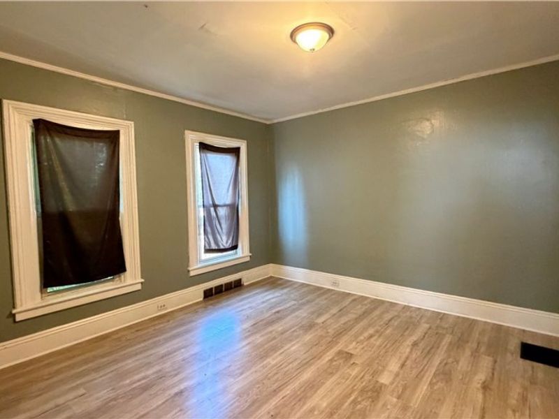 7425 Harvard Avenue, Cleveland, OH 44105 Photo 9