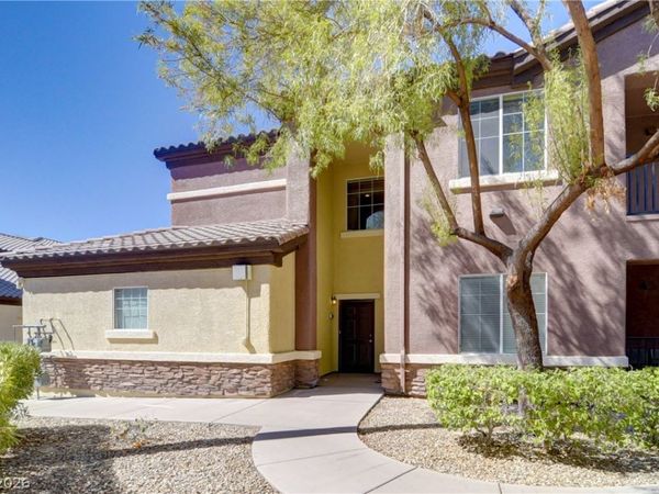 8324 W Charleston Boulevard , Unit 2056, Las Vegas, NV 89117