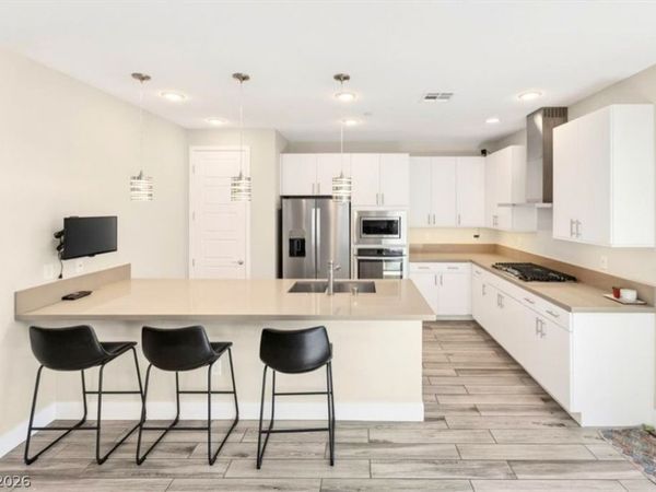 11423 Gravitation Drive, Las Vegas, NV 89135