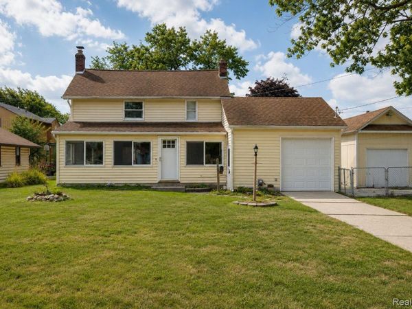 22464 Beach Street, St Clair Shores, Mi 48081