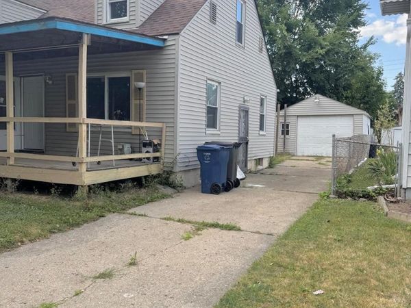 640 Crawford Street, Flint, Mi 48507