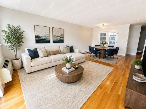 345 Harvard St, Unit 3B, Cambridge, MA 02138