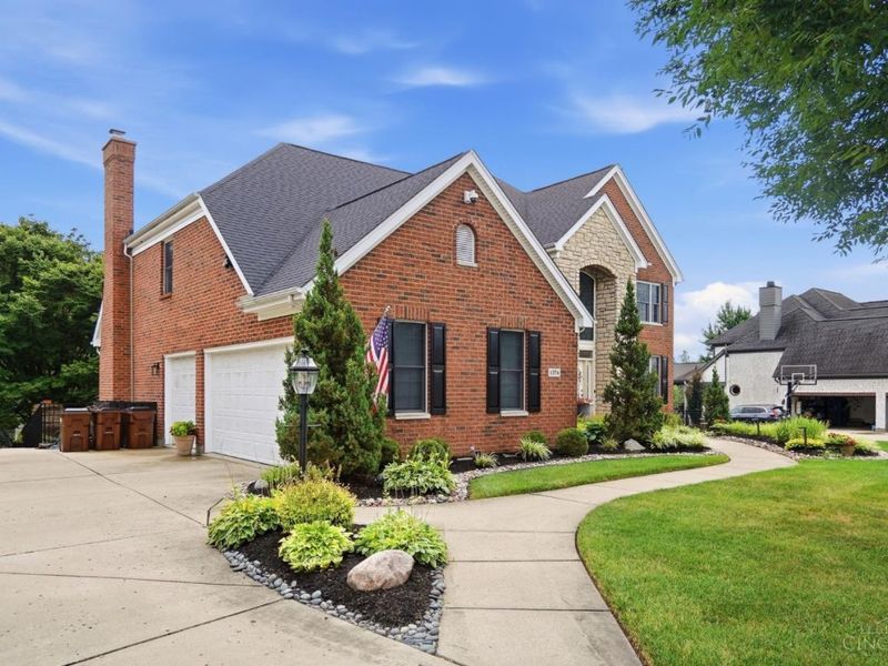 1374 Wexford Lane, Green Township, OH 45233 Photo 10