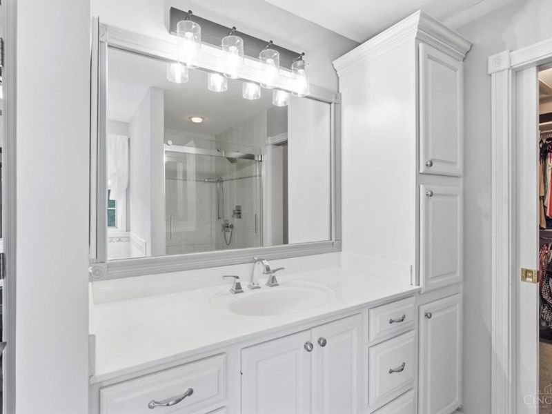 1374 Wexford Lane, Green Township, OH 45233 Photo 32