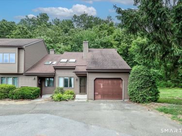 52 Twin Oaks, Unit 52, New Milford, CT 06776