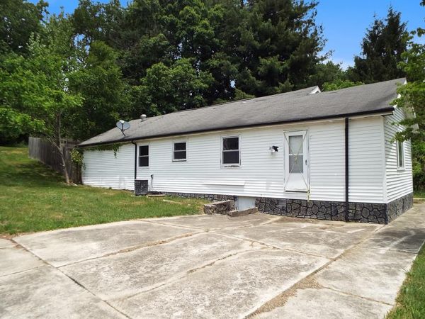 138 Persinger St, CRAB ORCHARD, WV 25827