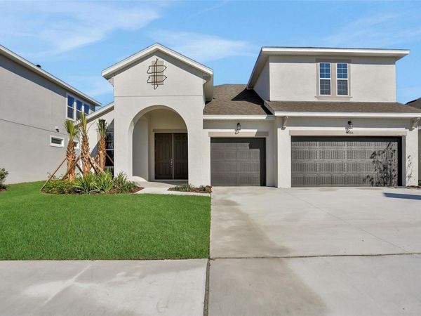 17584 VALLEYWOOD PARKWAY , LAND O LAKES, FL 34638